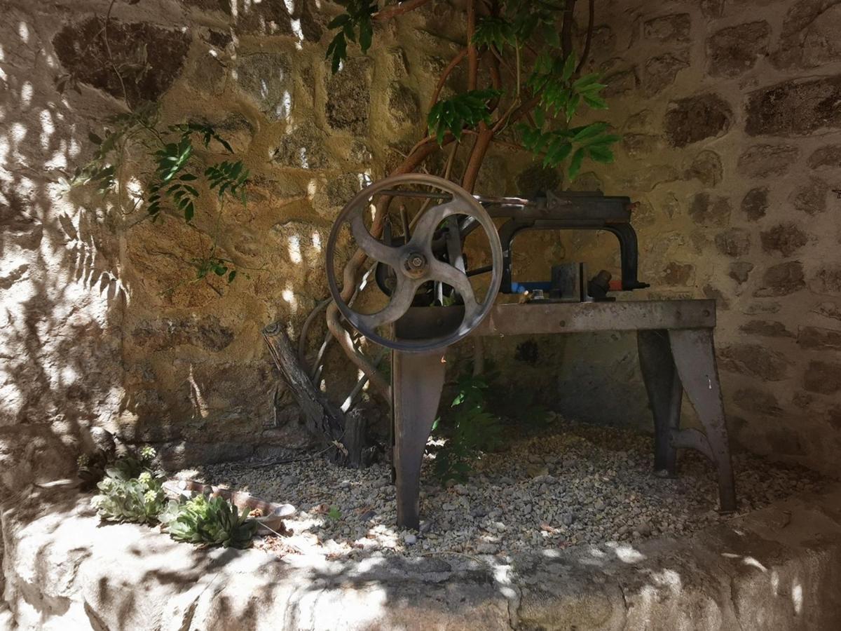 Atelier Du Philosophe Saint-Victor  ภายนอก รูปภาพ